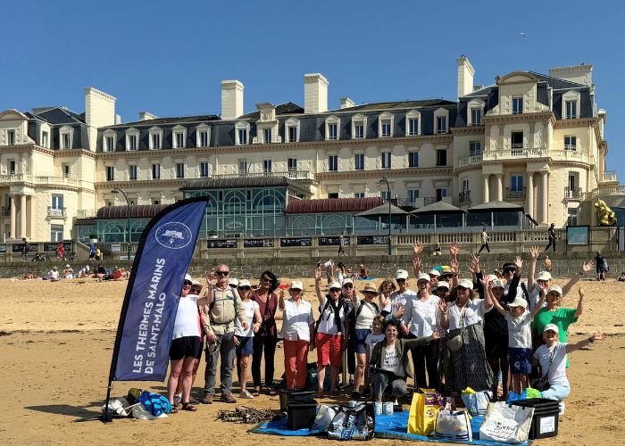 Lire la suite à propos de l’article Economie bleue durable et ramassage de déchets avec les Thermes Marins de Saint-Malo